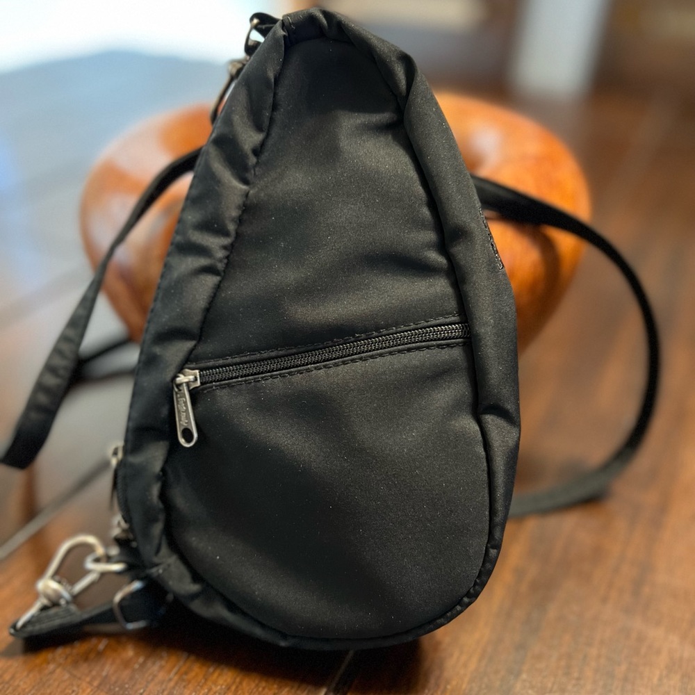 Ameribag Healthy Back Baglet in black Nylon
